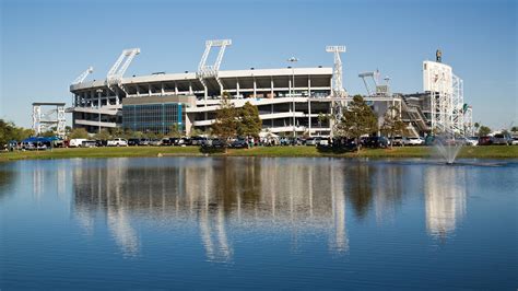 hotels near vystar stadium jacksonville fl|More.